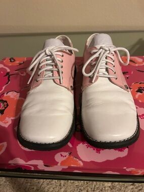 Women's Pink and White Oxford Vintage 50s Style Saddle Shoes Sz 8.5